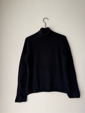 Charter Club 100% cashmere Black Turtleneck Knit Sweater